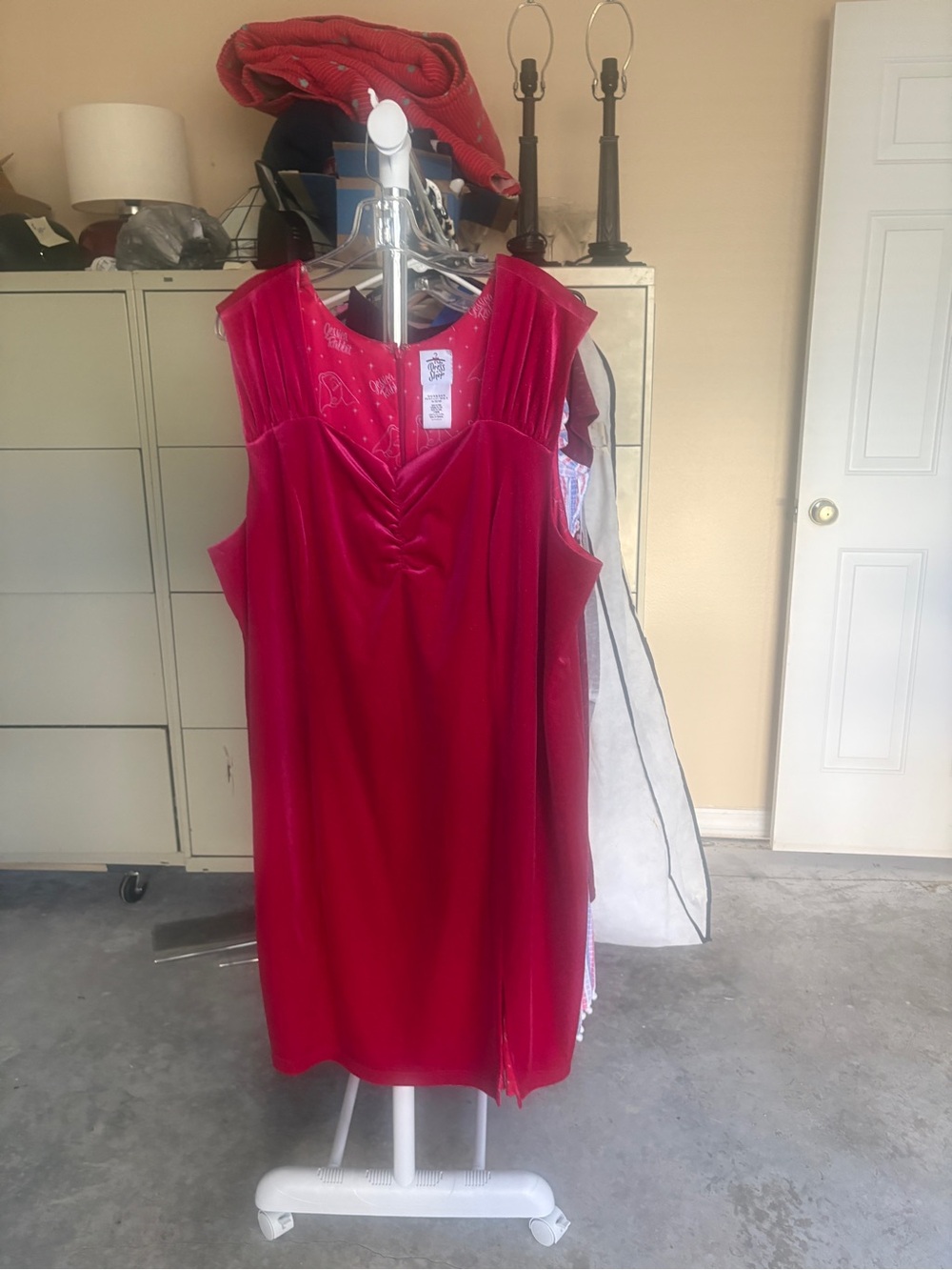 Red Velvet Jessica Rabbit Dress- Elegant Sleeveless Slip